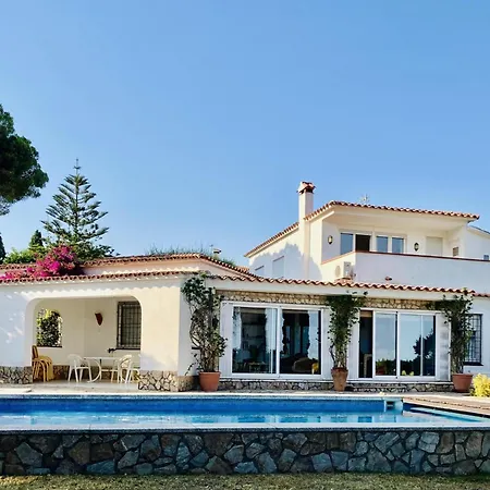 بيت للعطل Ensueno Costabravasi *